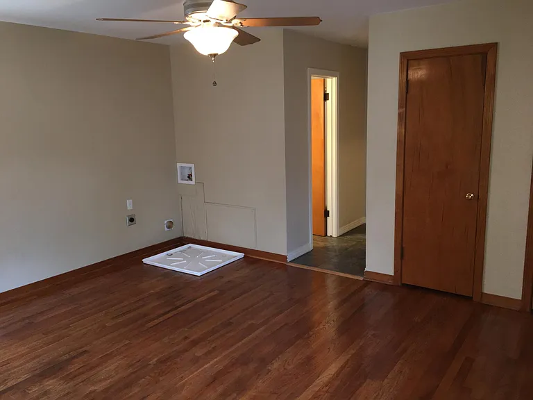 2101 W Avenue K — Photo 17