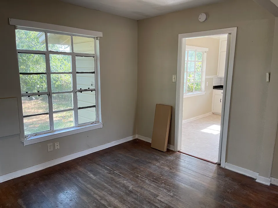 214 Colton Dr