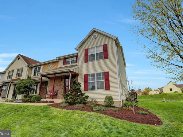 5438 Autumn Dr, Harrisburg, PA 17111