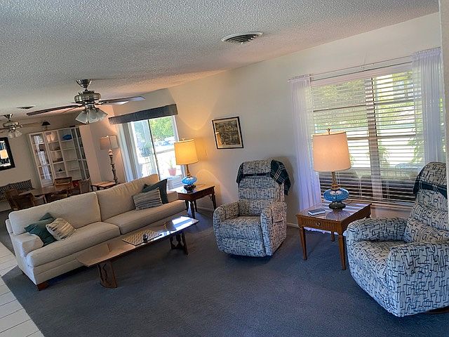1st image of 330 Tamiami Trl N