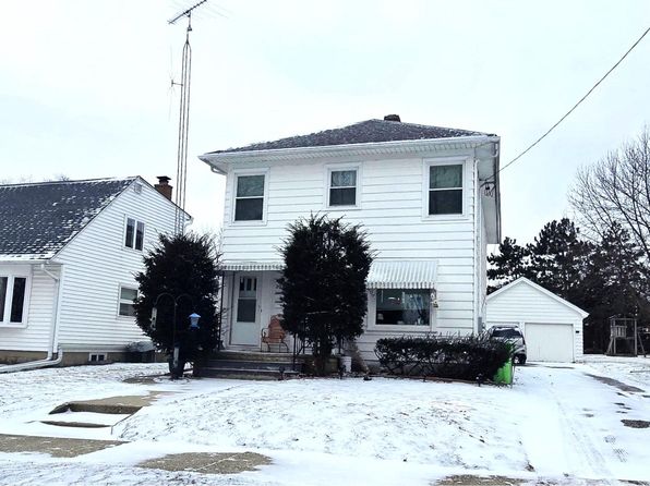 206 Pleasant STREET, Beaver Dam, WI 53916