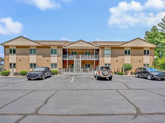 2nd image of 1019 Mariners Way #35