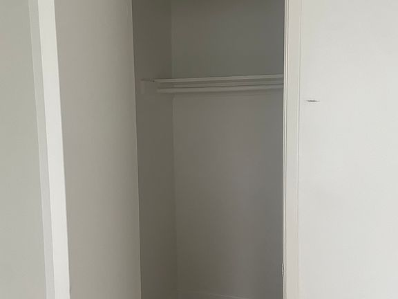 bedroom large closet