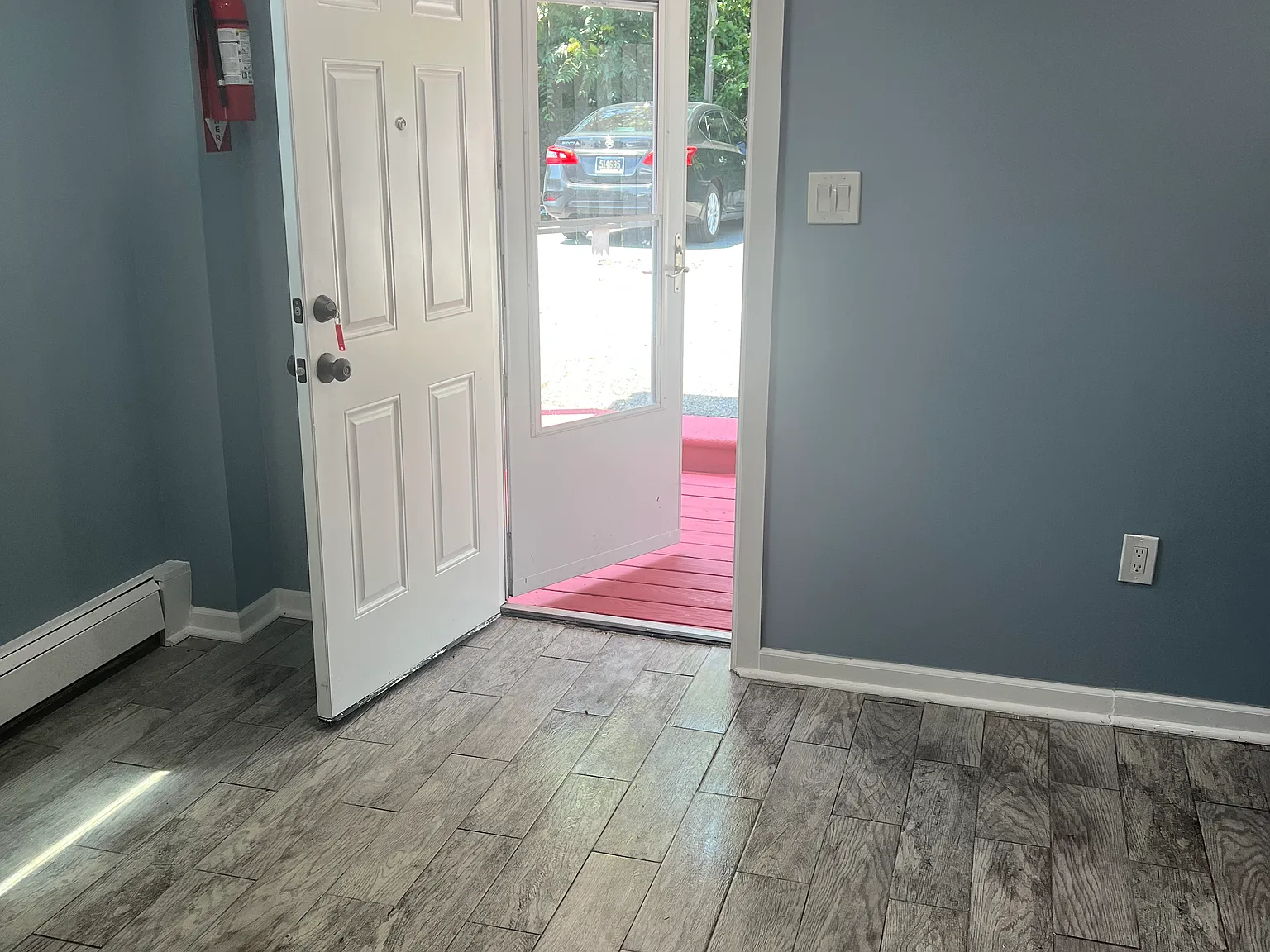 2 bed, 650 sqft, $1,700 — Photo 2