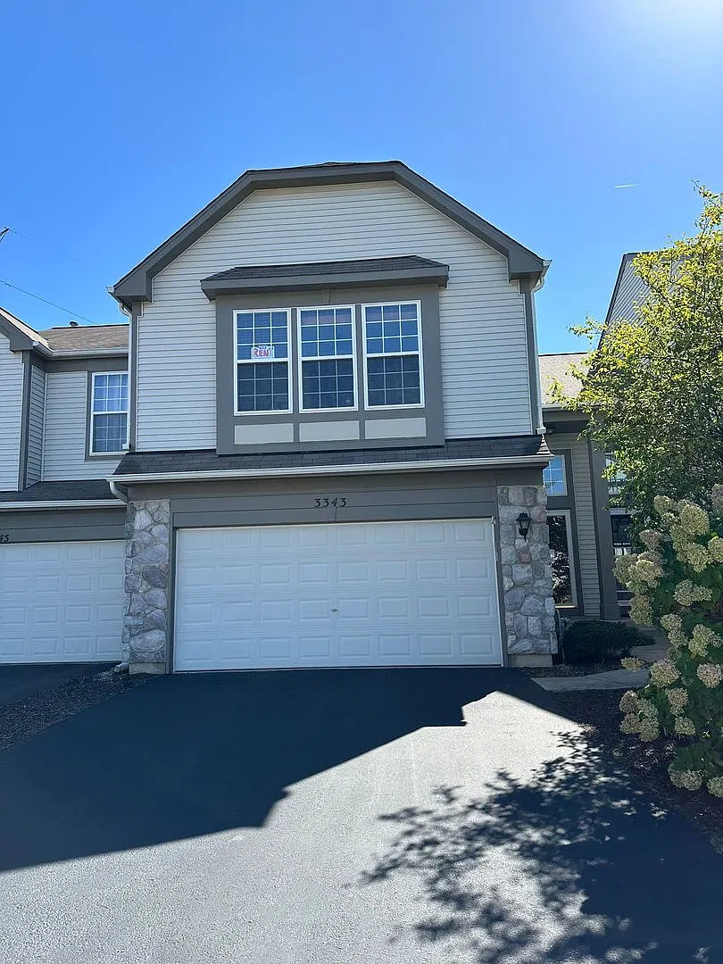 3 bed, 2.5 bath, 1525 sqft, $2,200 — Photo 1