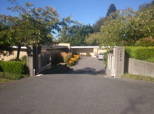 1874 NW Blue Ridge Dr, Seattle, WA 98177