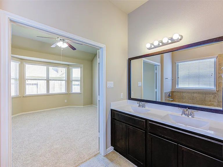 19306 Boulder Bay Ln — Photo 28