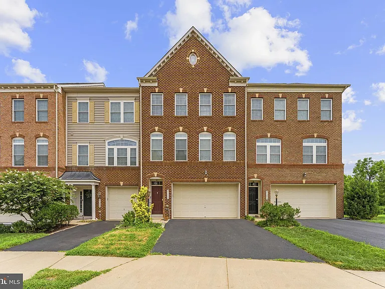 21268 Park Grove Ter — Photo 2