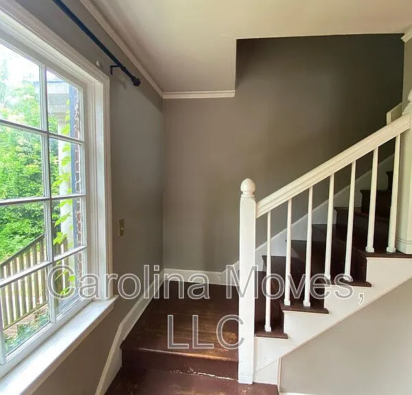 808 N Main St — Photo 7