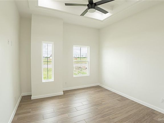 4th image of 33603 Azuceno St