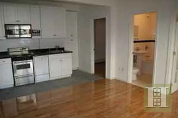 Rented by Halstead Real Estate | media 4