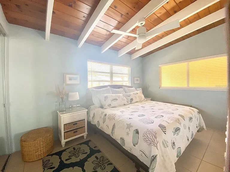 6006 Midnight Pass Rd #71 — Photo 8