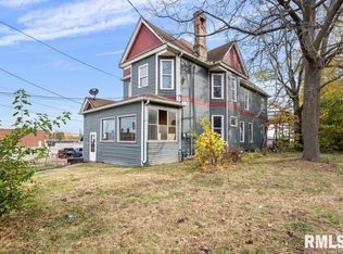 513 1/2 30th St, Rock Island, IL