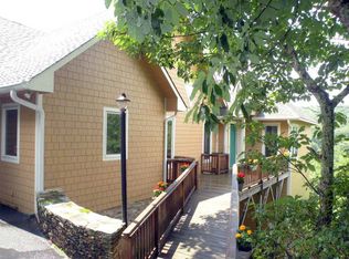 842 Greystone Dr, Boone, NC 28607