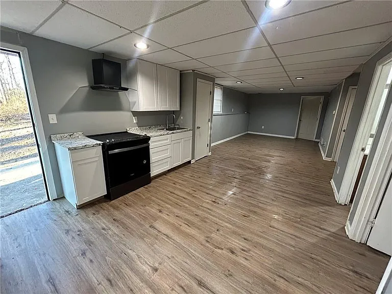 3637 Windmill Rd — Photo 1