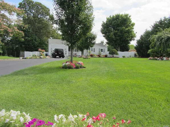 517 Old North Ocean Ave, Patchogue, NY 11772