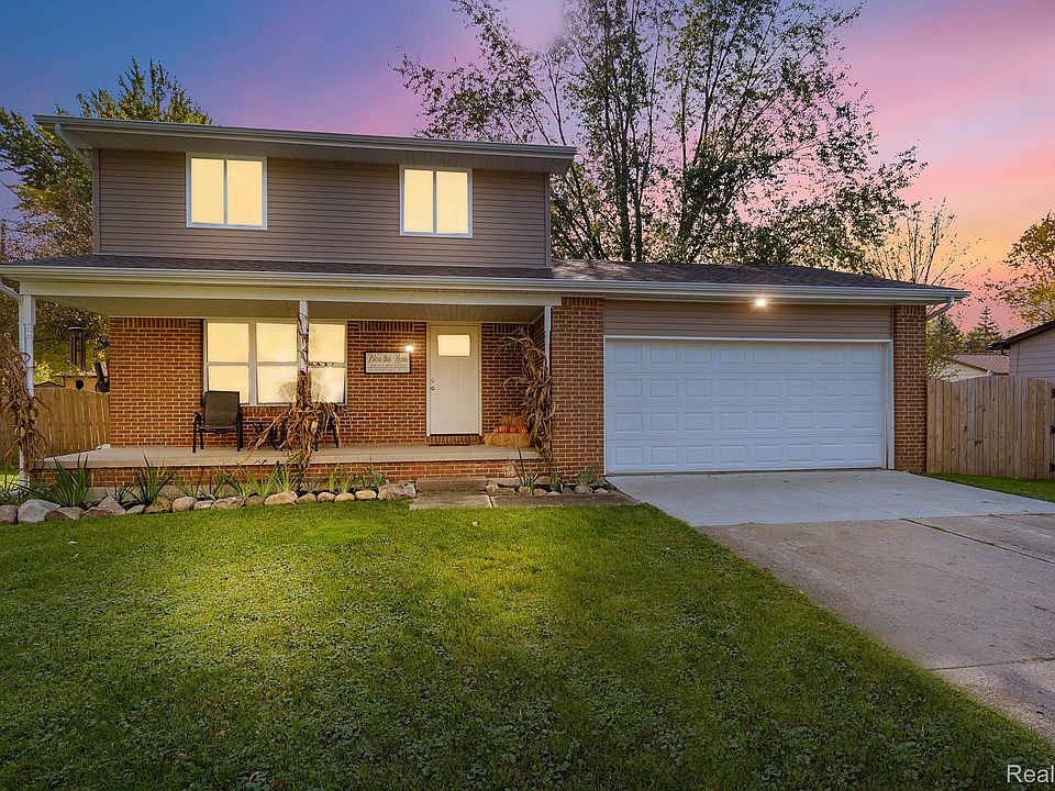 1st image of 5423 Meadowcrest Dr