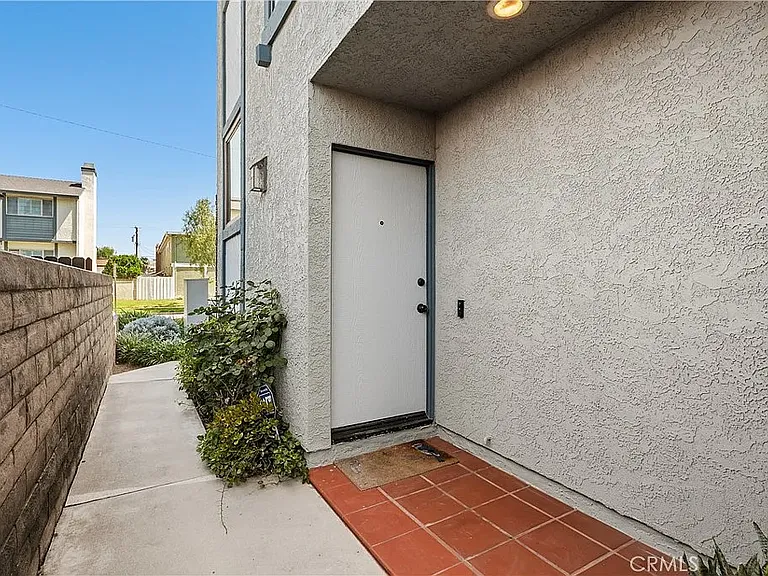 3876 Howard Ave #7 — Photo 28