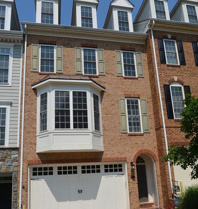 1st image of 3547 Goddard Way