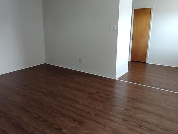 2nd image of 2169 Cypress Dr #E