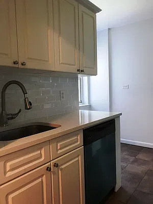 Rented by Prime Realty | media 2