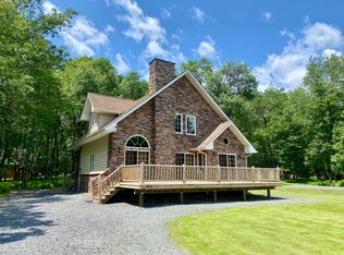 211 Keats Ln, Albrightsville, PA 18210
