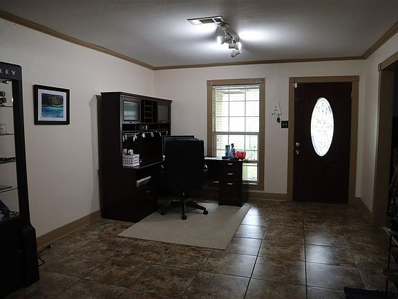 2nd image of 847 Suncrest Dr