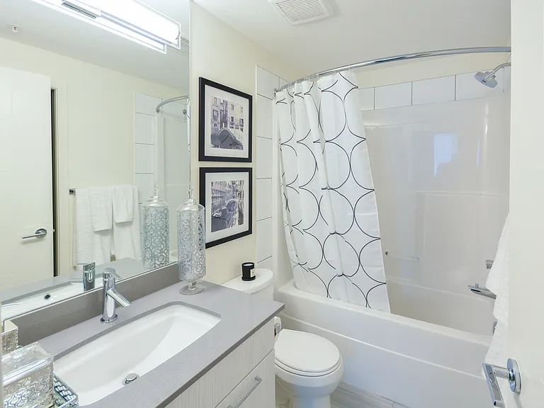 1066 Dorothy St — Photo 5