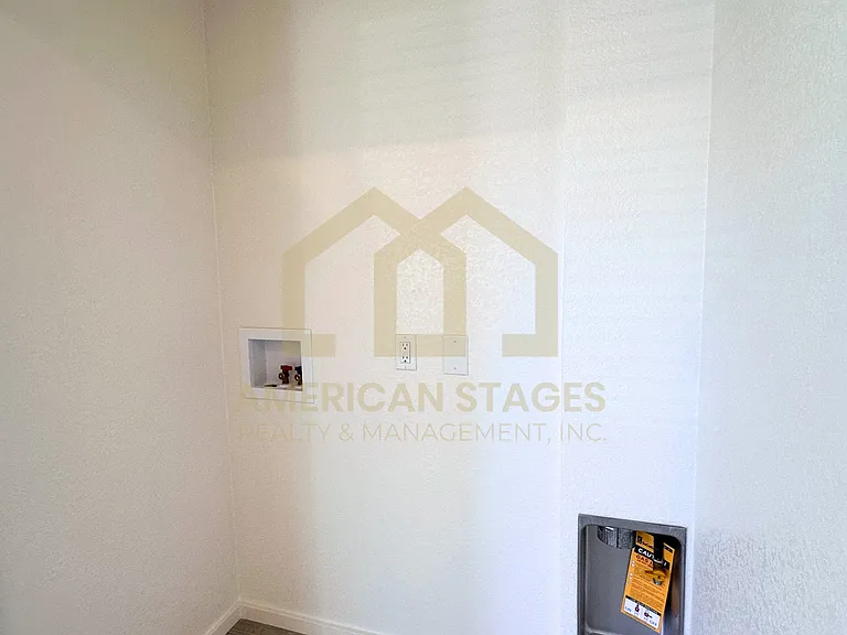 1101 W Oak Ave #A — Photo 9
