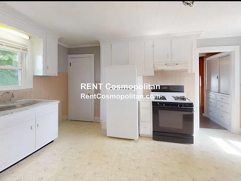 36 Lawrence St #2 — Photo 2