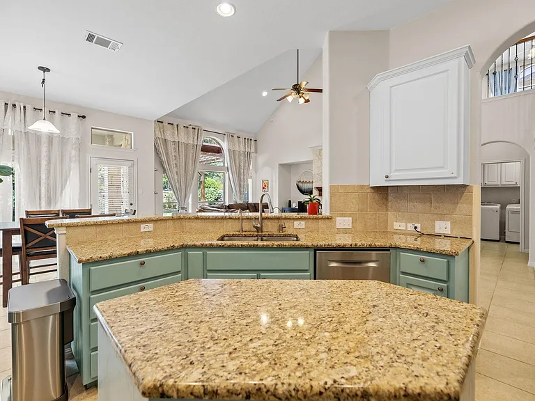 10921 Tornasol Ln — Photo 14