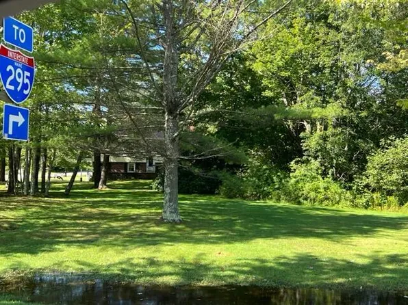 118 Main Street, Topsham, ME 04086