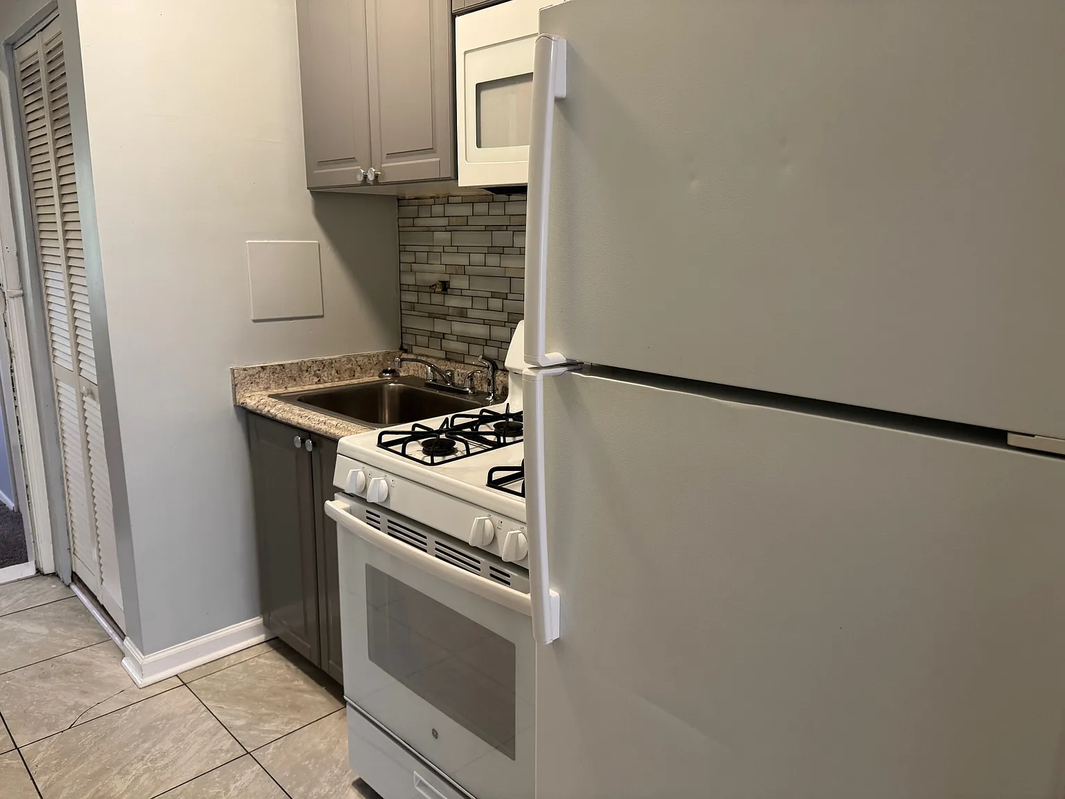 1 bed, $1,400 — Photo 1