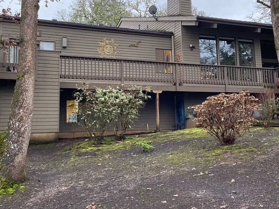 3993 SW Fairhaven Ct