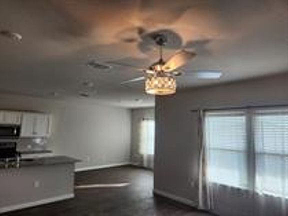 4th image of 3029 Maryanne Ln
