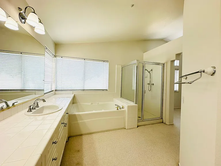 26253 King Edwards Dr — Photo 33