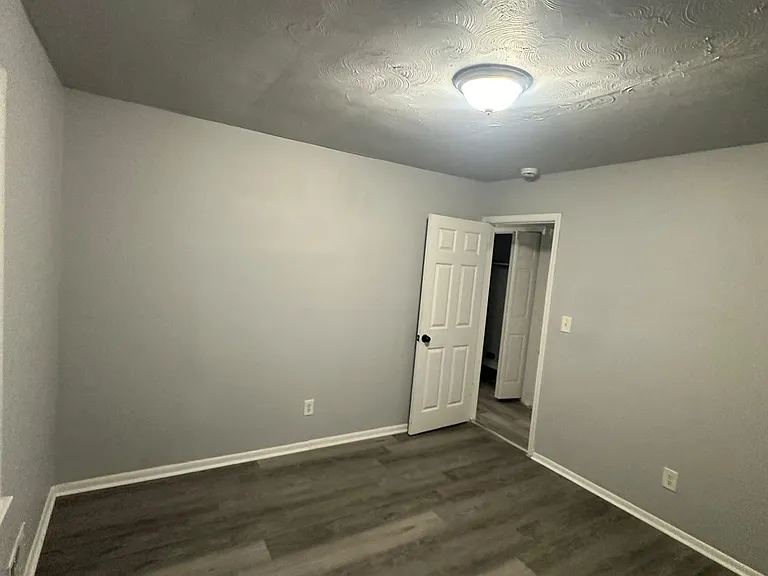400 Greenhill Way — Photo 21