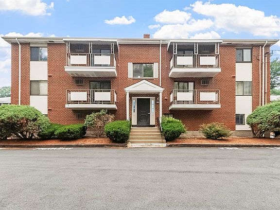 5th image of 20 Colonial Dr Unit 10