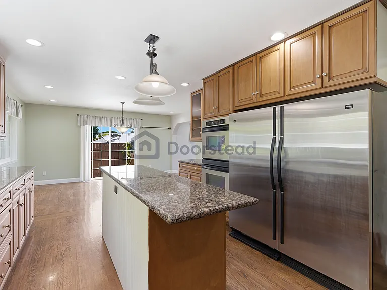 1429 Magazine St — Photo 13