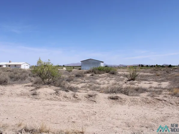 Dahlia Rd SE, Deming, NM 88030