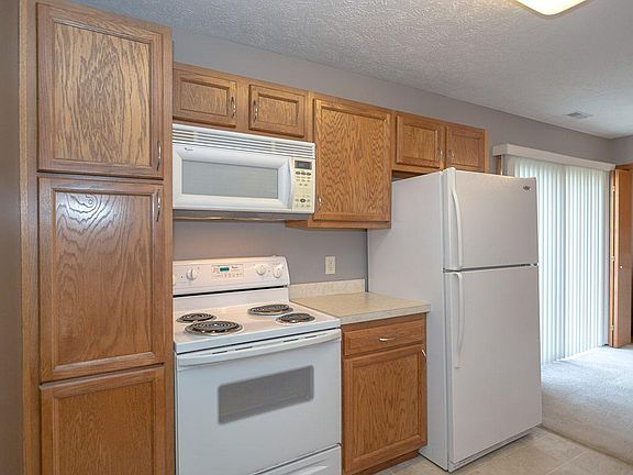 2nd image of 6140 Stone Gate Ct