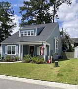 4th image of 10 Jolene Dr