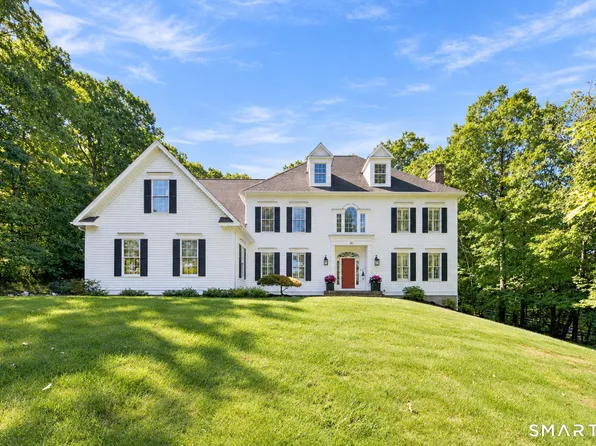 10 Livingston Road, Canton, CT 06019