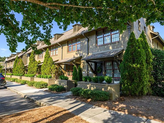 4th image of 709 Barristers Ct