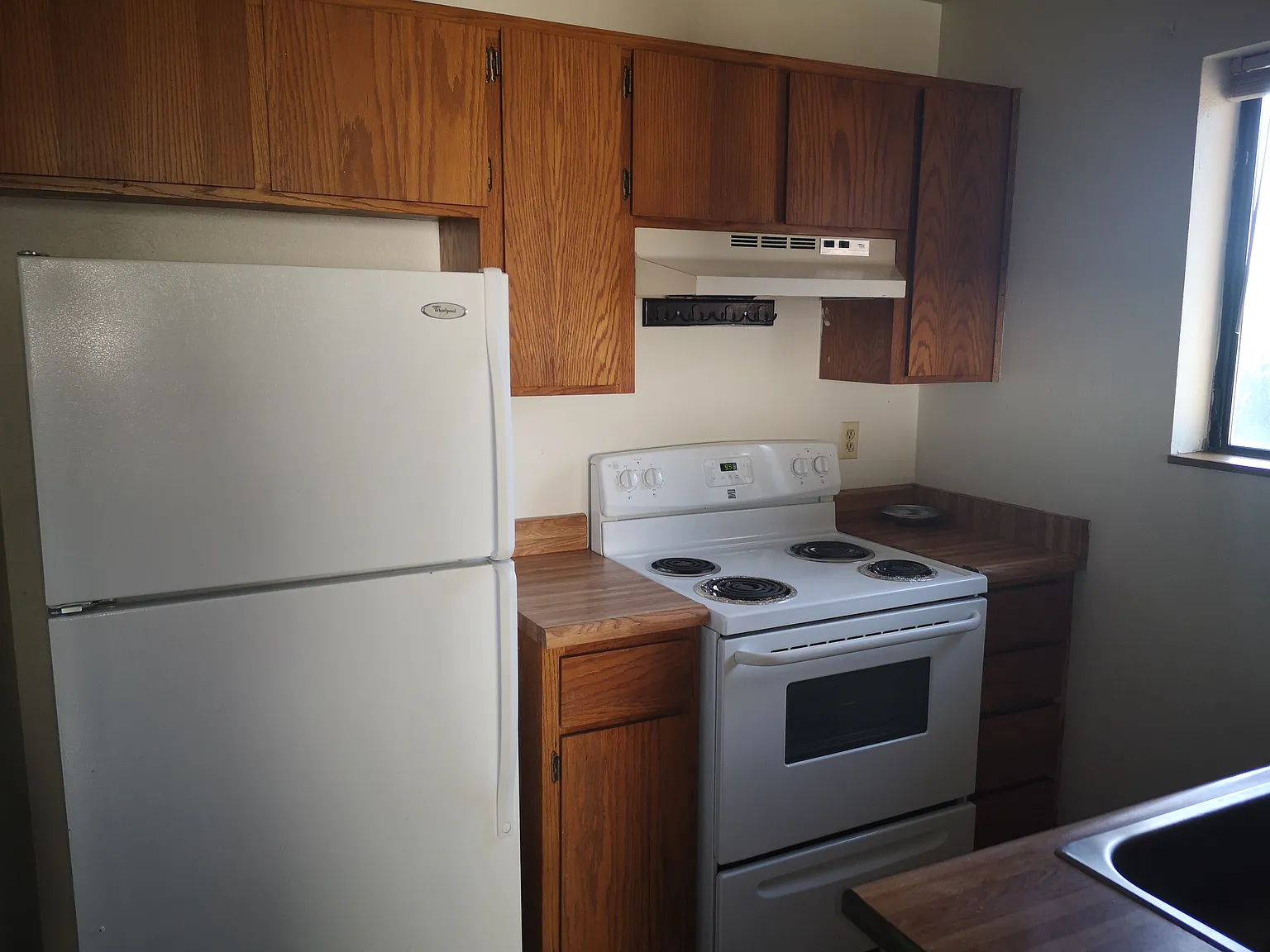 2 bed, 874 sqft, $1,000 — Photo 3