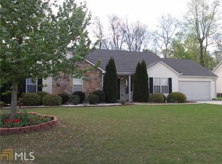 4131 Edenbrooke Cir, Loganville, GA