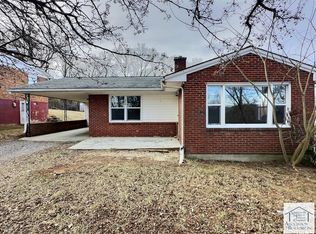 824 Clearview Dr, Martinsville, VA