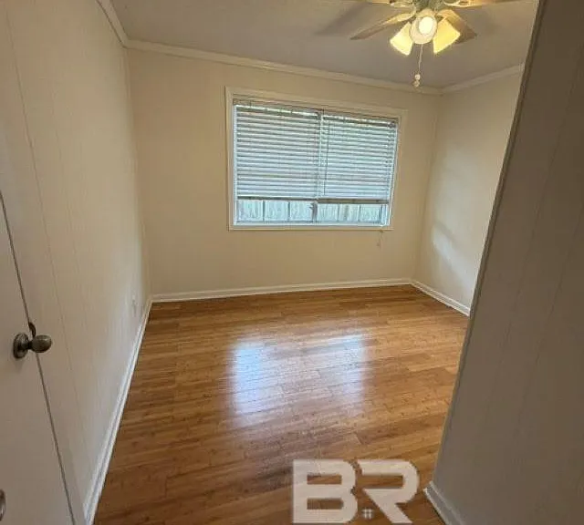 5594 Virginia St — Photo 5