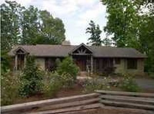 3753 Valley Head Rd, Mountain Brook, AL 35223