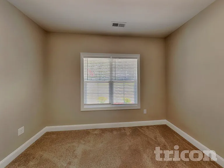 89 D L Phillips Ln — Photo 10